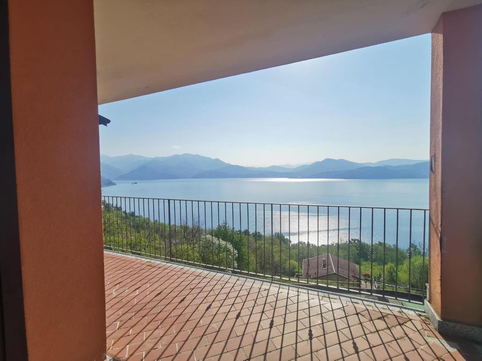 Residence Il Vigneto Oggebio Стая снимка
